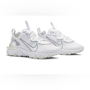 Nike React Vision White Iridescent